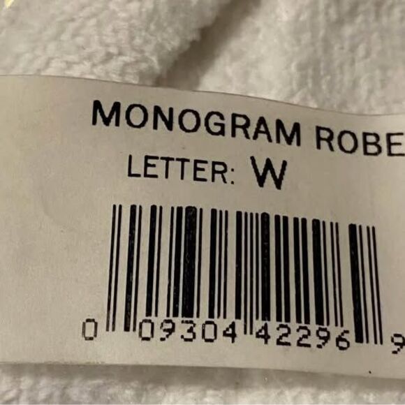 Monogrammed “W” Bath Robe - Picture 3 of 3
